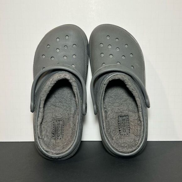 Junior CROCS Dual Comfort Gray Faux Fur Lined Slip On Clogs / Size 2 - Picture 5 of 7